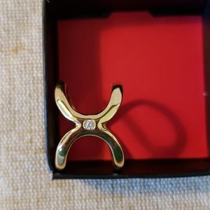 Avon Easy Essentials Ring